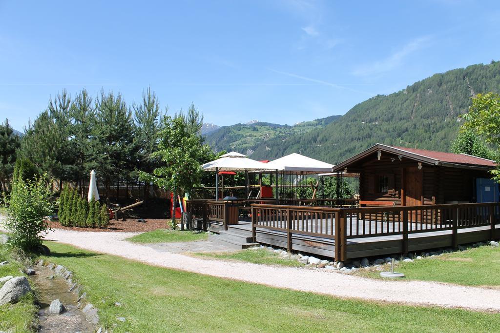 Familien Hotel Mozart Ried im Oberinntal Exterior photo