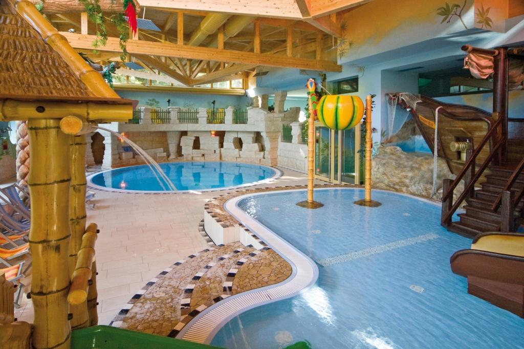 Familien Hotel Mozart Ried im Oberinntal Exterior photo